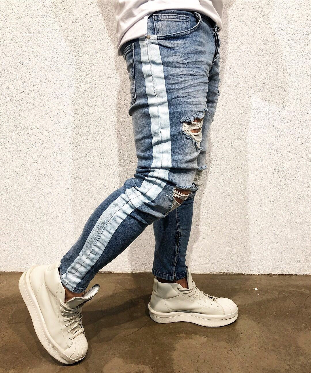 Men's Slim Fit Blue Distressed Denim Jeans